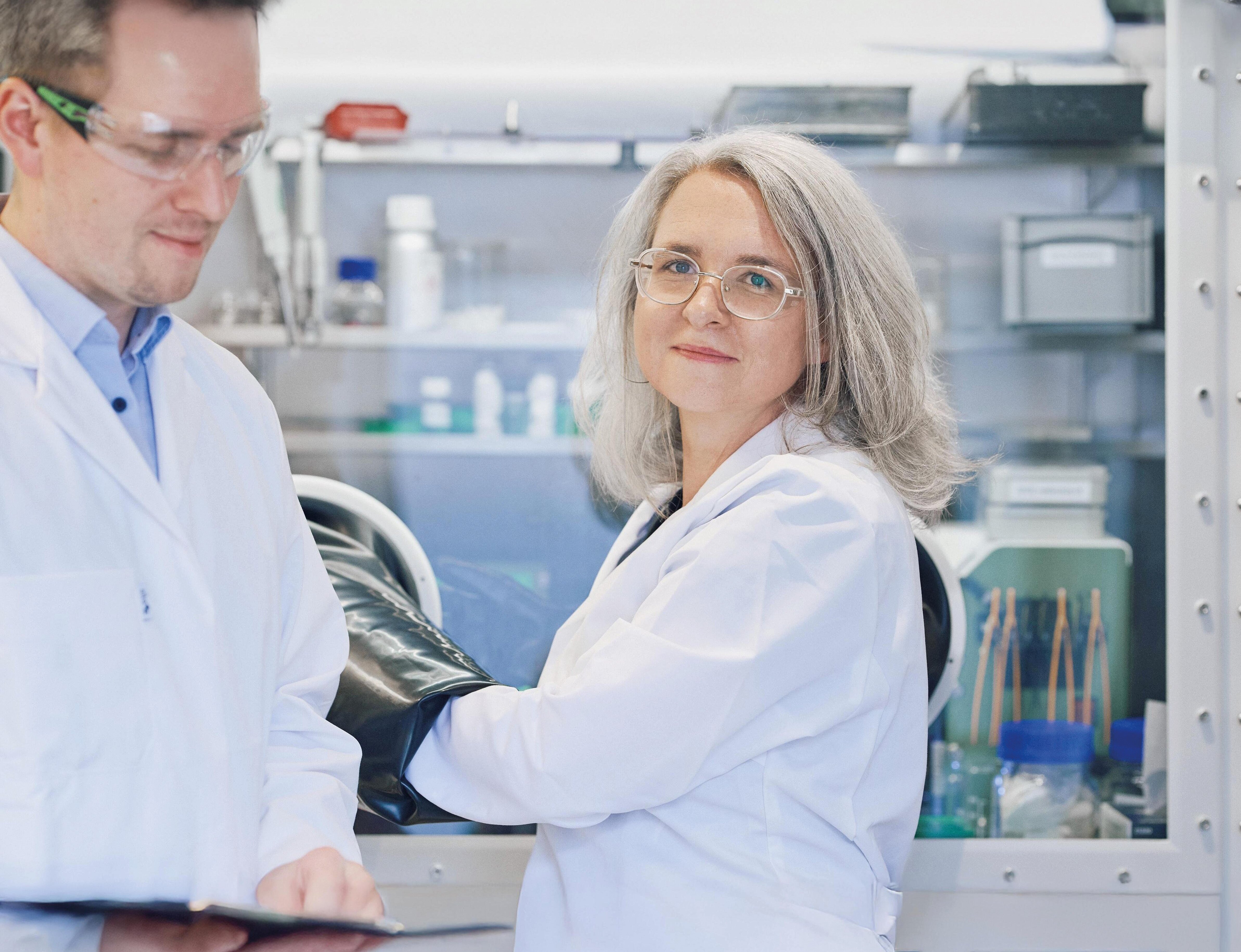 Porträt von Dr. Katja Kretschmer Abteilungsleiter Laboranalytik für Anoden -& Kathodenmaterial